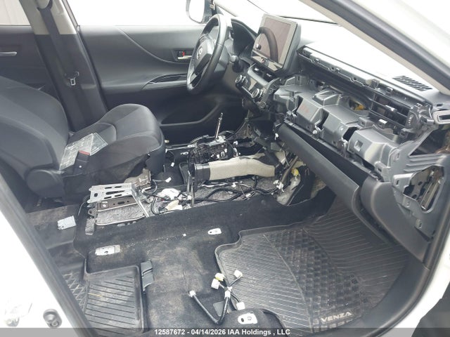 2024 Toyota Venza Le/xle/limited/night Shade მანქანა იყიდება აუქციონზე, vin: JTEAAAAH3RJ184879, აუქციონის ნომერი: 12587672