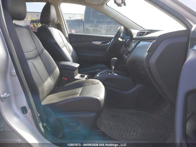 2015 Nissan Rogue S/sl/sv მანქანა იყიდება აუქციონზე, vin: 5N1AT2MV7FC848635, აუქციონის ნომერი: 12587673
