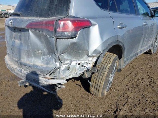 2018 Toyota Rav4 Adventure/xle მანქანა იყიდება აუქციონზე, vin: 2T3RFREV6JW792845, აუქციონის ნომერი: 12587686