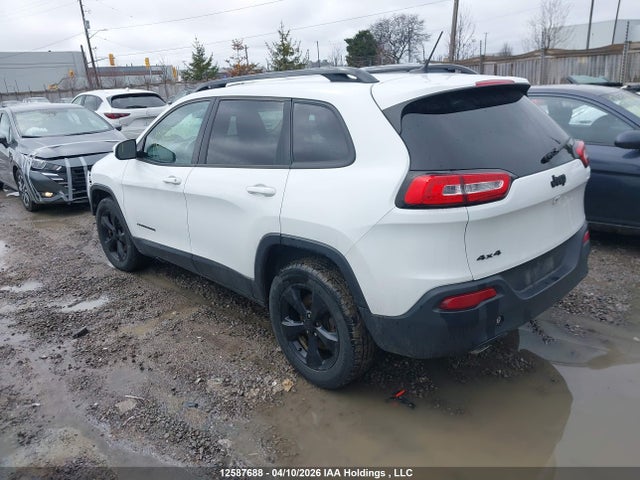 12587688 :رقم المزاد ، 1C4PJMCBXFW748518 vin ، 2015 Jeep Cherokee Latitude مزاد بيع
