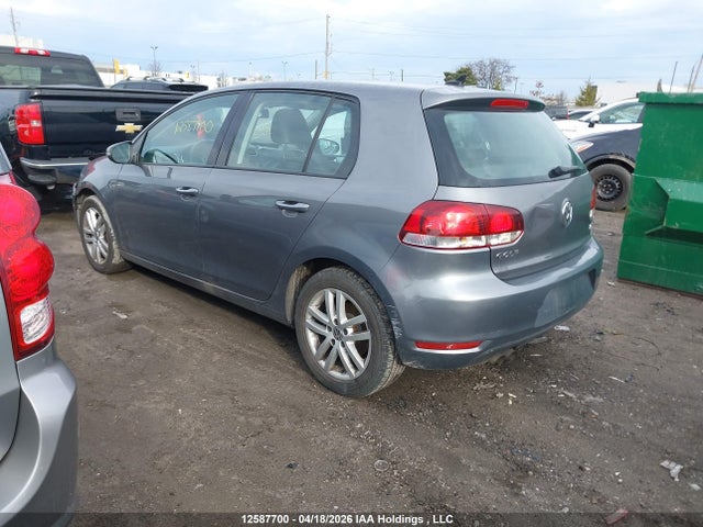 12587700 :رقم المزاد ، WVWDA9AJ8AW385560 vin ، 2010 Volkswagen Golf مزاد بيع