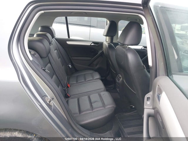 12587700 :رقم المزاد ، WVWDA9AJ8AW385560 vin ، 2010 Volkswagen Golf مزاد بيع