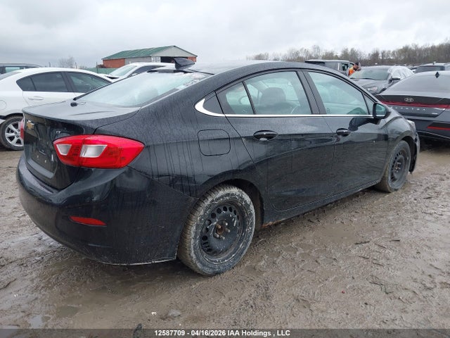 1G1BE5SM9H7111682 Chevrolet Cruze Lt Auto