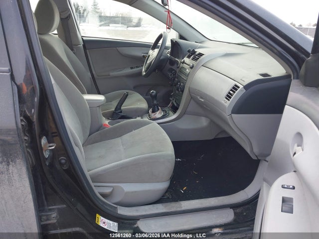12561260 :رقم المزاد ، 2T1BU4EE8BC666377 vin ، 2011 Toyota Corolla Ce مزاد بيع