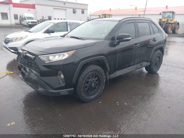 2021 Toyota Rav4 Xle/xle Premium მანქანა იყიდება აუქციონზე, vin: 2T3R1RFV2MW148776, აუქციონის ნომერი: 12587752