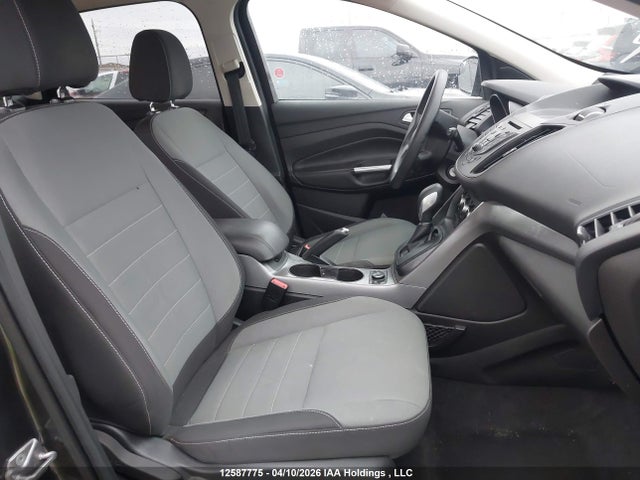 Продажа на аукционе авто 2016 Ford Escape Se, vin: 1FMCU0G76GUC30743, номер лота: 12587775