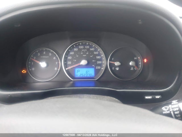 2011 Hyundai Santa Fe მანქანა იყიდება აუქციონზე, vin: 5XYZGDAG7BG082862, აუქციონის ნომერი: 12587808