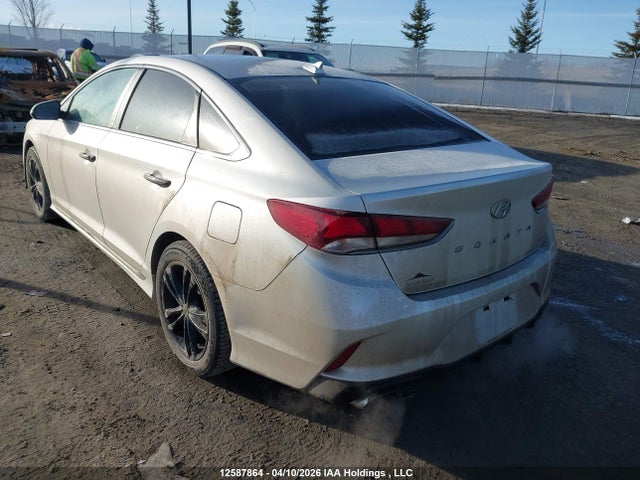 12587864 :رقم المزاد ، 5NPE34AF4KH785622 vin ، 2019 Hyundai Sonata Limited/sel/sport مزاد بيع