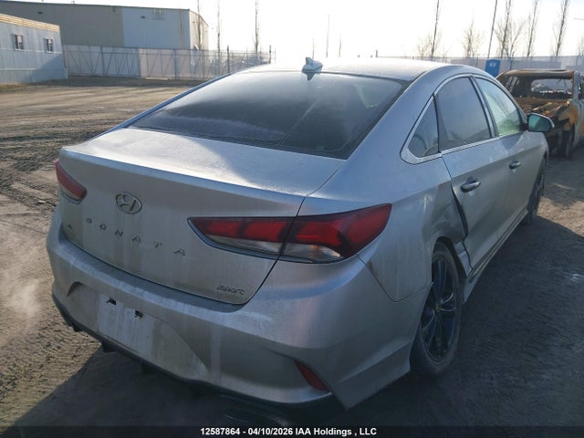 12587864 :رقم المزاد ، 5NPE34AF4KH785622 vin ، 2019 Hyundai Sonata Limited/sel/sport مزاد بيع