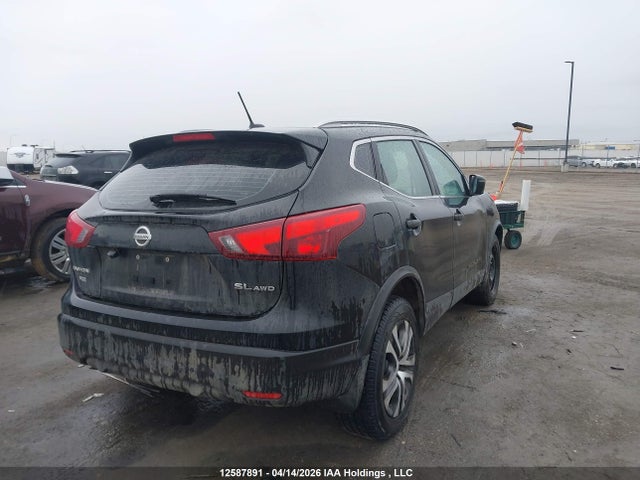 JN1BJ1CR2JW257491 Nissan Qashqai S/sl/sv