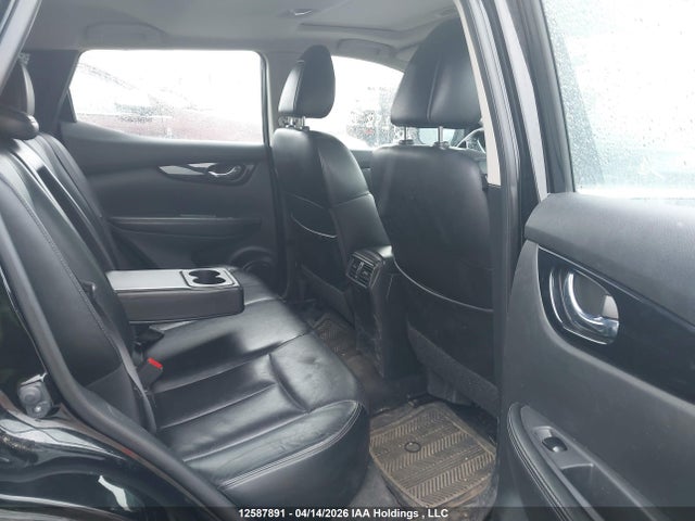 JN1BJ1CR2JW257491 Nissan Qashqai S/sl/sv