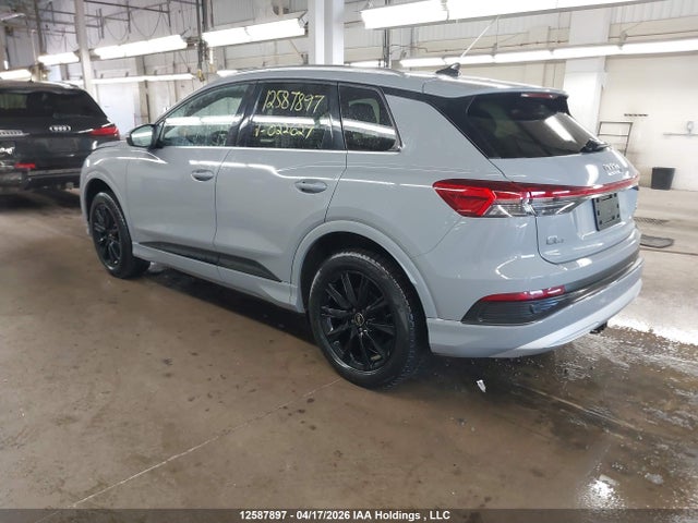 12587897 :رقم المزاد ، WA1G2AFZ5RP022627 vin ، 2024 Audi Q4 E-tron مزاد بيع
