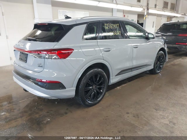 12587897 :رقم المزاد ، WA1G2AFZ5RP022627 vin ، 2024 Audi Q4 E-tron مزاد بيع