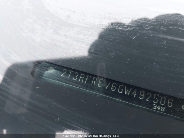 2T3RFREV6GW492506 Toyota Rav4 Xle