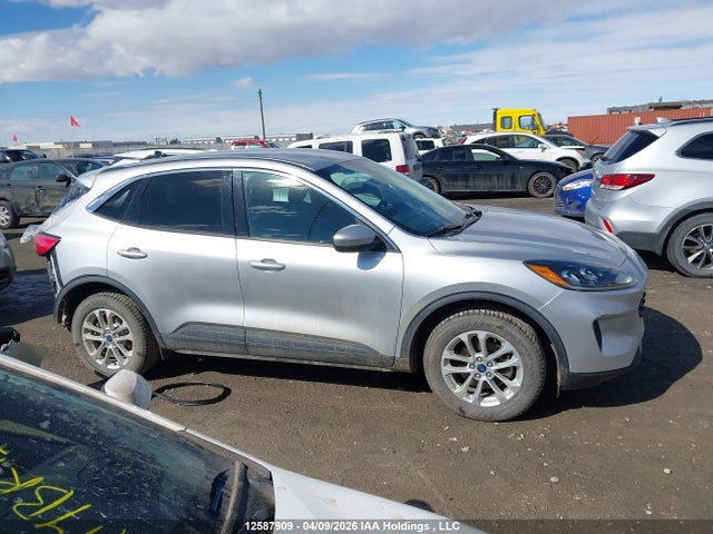 1FMCU9G67LUA02711 Ford ESCAPE SE