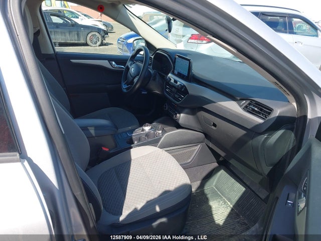 1FMCU9G67LUA02711 Ford ESCAPE SE