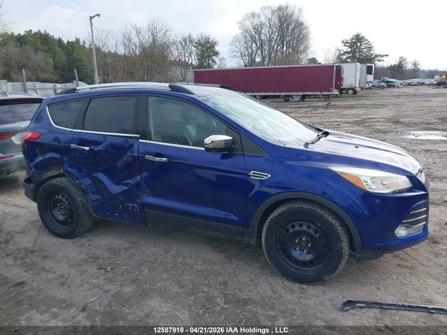 1FMCU0GX3FUA33978 Ford ESCAPE SE
