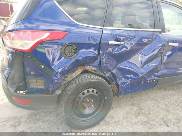 1FMCU0GX3FUA33978 Ford ESCAPE SE