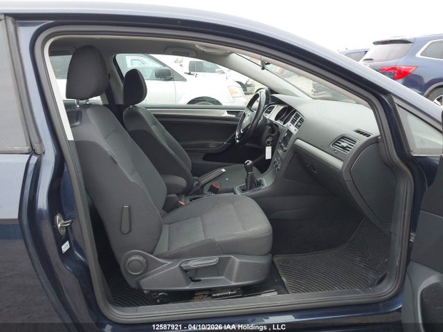 3VW817AU8FM025726 Volkswagen Golf