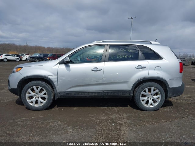 Продажа на аукционе авто 2013 Kia Sorento Lx, vin: 5XYKT3A62DG384870, номер лота: 12583726