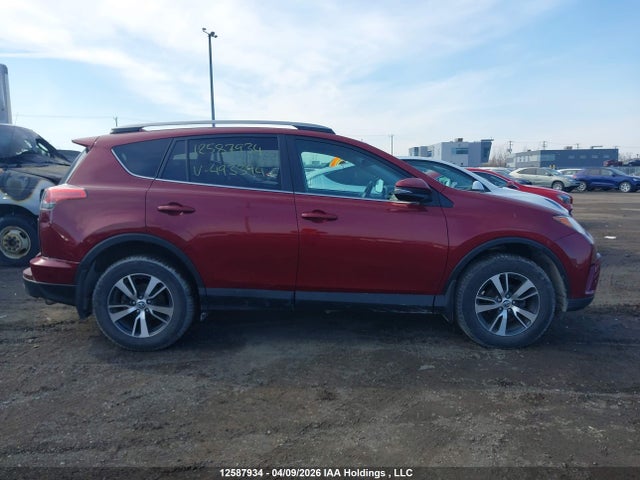 2018 Toyota Rav4 Le მანქანა იყიდება აუქციონზე, vin: 2T3ZFREV5JW493394, აუქციონის ნომერი: 12587934