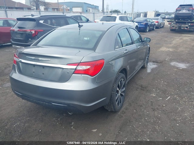 2013 Chrysler 200 S მანქანა იყიდება აუქციონზე, vin: 1C3CCBHG9DN504285, აუქციონის ნომერი: 12587948