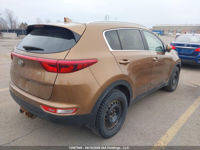 KNDPMCACXH7086885 KIA Sportage Lx