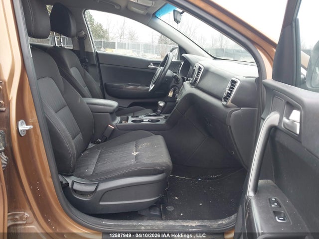 KNDPMCACXH7086885 KIA Sportage Lx