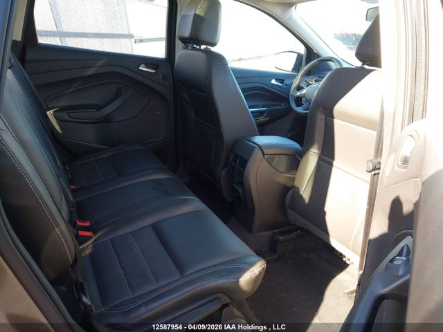 Продажа на аукционе авто 2015 Ford Escape Titanium, vin: 1FMCU9J97FUC70679, номер лота: 12587954
