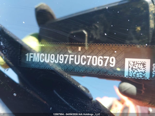 Продажа на аукционе авто 2015 Ford Escape Titanium, vin: 1FMCU9J97FUC70679, номер лота: 12587954