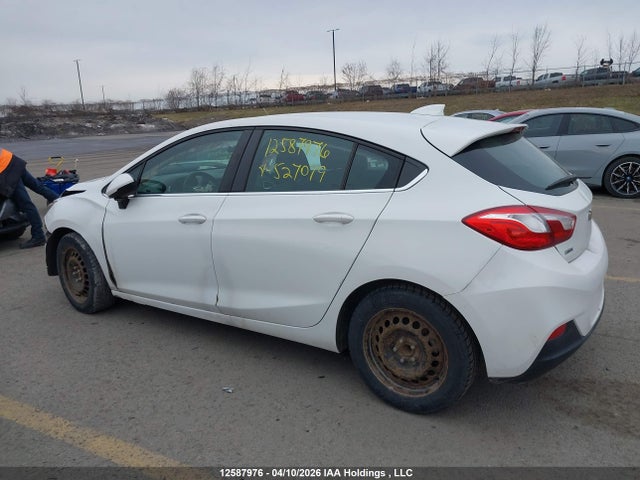 12587976 :رقم المزاد ، 3G1BE6SM6HS527079 vin ، 2017 Chevrolet Cruze Lt مزاد بيع