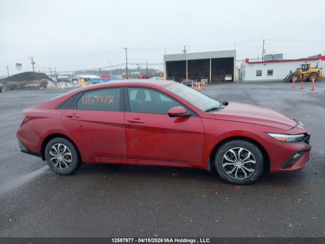 2025 Hyundai Elantra Preferred With Tech Package მანქანა იყიდება აუქციონზე, vin: KMHLM4DG9SU954950, აუქციონის ნომერი: 12587977