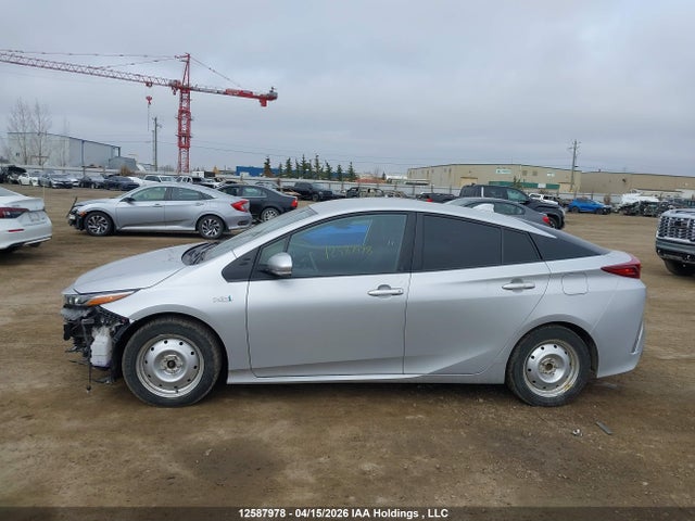 Продаж на аукціоні авто 2021 Toyota Prius Prime, vin: JTDKAMFP5M3183336, номер лоту: 12587978