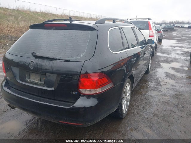 12587989 :رقم المزاد ، 3VWPL7AJ2EM612871 vin ، 2014 Volkswagen Golf 2.0 Tdi Comfortline/2.0 Tdi Highline/2.0 Tdi Trendline/2.0 Tdi Wolfsburg Edition مزاد بيع