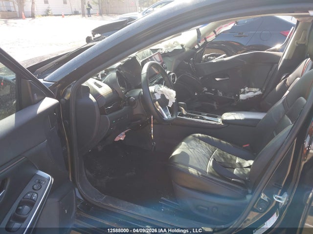 3N1AB8DV8MY209245 Nissan SENTRA SR