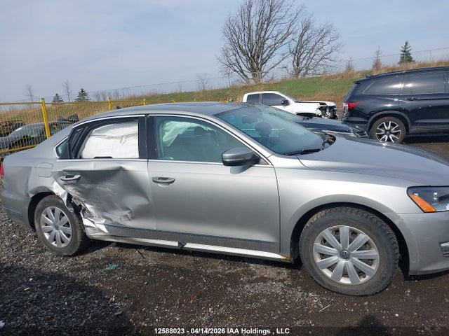 12588023 :رقم المزاد ، 1VWCN7A34EC049575 vin ، 2014 Volkswagen Passat 2.0 Tdi Highline مزاد بيع