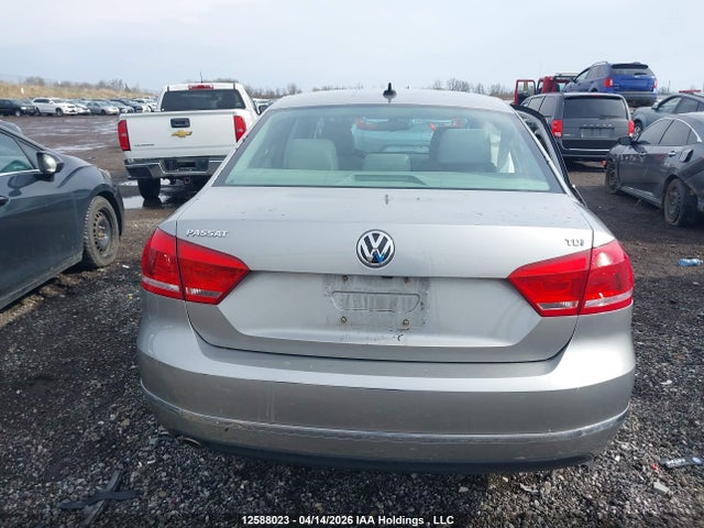 12588023 :رقم المزاد ، 1VWCN7A34EC049575 vin ، 2014 Volkswagen Passat 2.0 Tdi Highline مزاد بيع