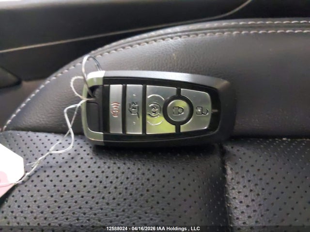 2021 Ford Escape Titanium მანქანა იყიდება აუქციონზე, vin: 1FMCU9J97MUA86369, აუქციონის ნომერი: 12588024