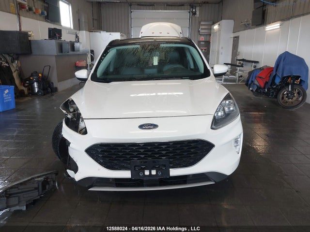 2021 Ford Escape Titanium მანქანა იყიდება აუქციონზე, vin: 1FMCU9J97MUA86369, აუქციონის ნომერი: 12588024
