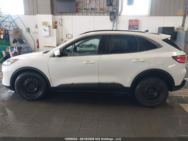 2021 Ford Escape Titanium მანქანა იყიდება აუქციონზე, vin: 1FMCU9J97MUA86369, აუქციონის ნომერი: 12588024