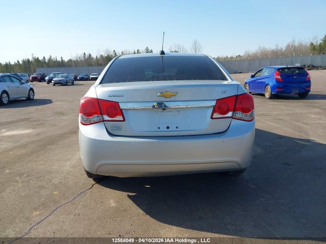 1G1PC5SBXF7289740 Chevrolet Cruze 1lt