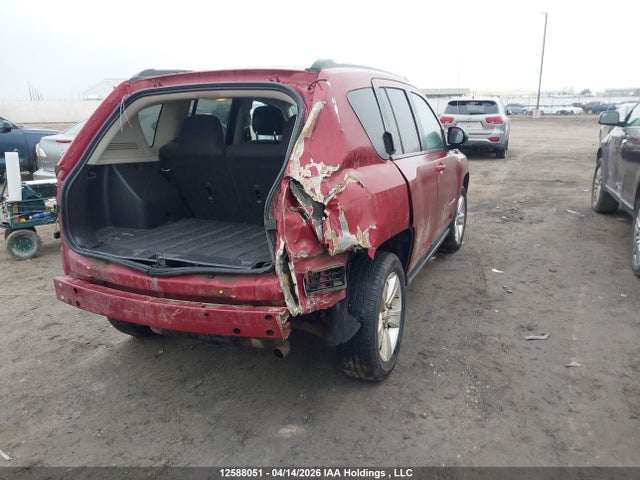 12588051 :رقم المزاد ، 1C4NJDAB1CD642637 vin ، 2012 Jeep Compass مزاد بيع