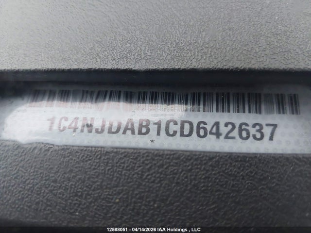 12588051 :رقم المزاد ، 1C4NJDAB1CD642637 vin ، 2012 Jeep Compass مزاد بيع