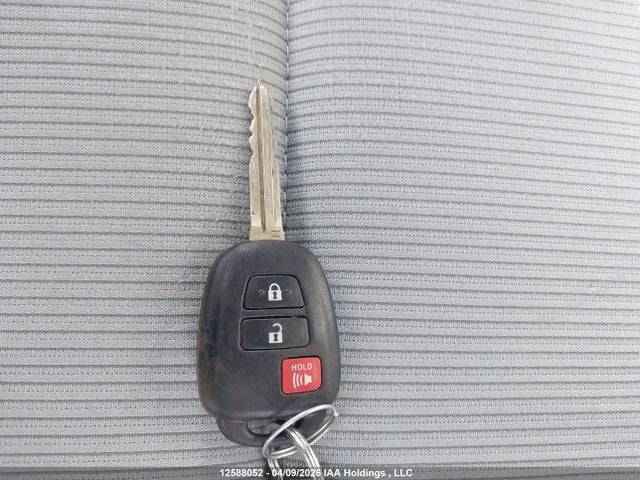 2017 Toyota Prius C მანქანა იყიდება აუქციონზე, vin: JTDKDTB31H1595193, აუქციონის ნომერი: 12588052