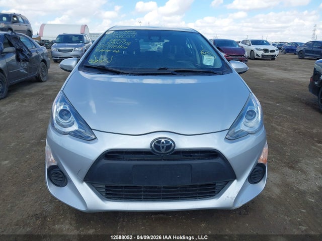 2017 Toyota Prius C მანქანა იყიდება აუქციონზე, vin: JTDKDTB31H1595193, აუქციონის ნომერი: 12588052