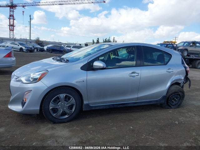 2017 Toyota Prius C მანქანა იყიდება აუქციონზე, vin: JTDKDTB31H1595193, აუქციონის ნომერი: 12588052