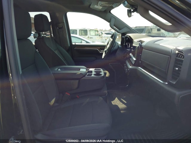 2026 Chevrolet Silverado K1500 Lt მანქანა იყიდება აუქციონზე, vin: 2GCUKDED3T1171252, აუქციონის ნომერი: 12588053