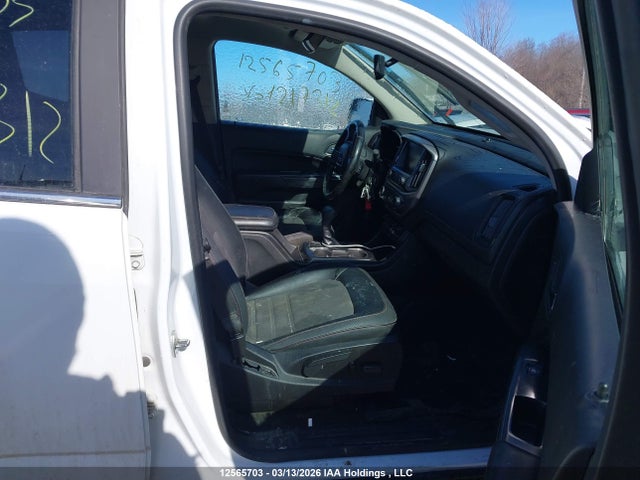 1GTP6CE11J1217312 GMC Canyon All Terrain W/cloth