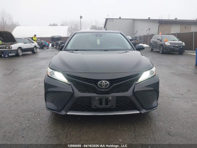 12588089 :رقم المزاد ، 4T1K61AK2LU316327 vin ، 2020 Toyota Camry Xse مزاد بيع