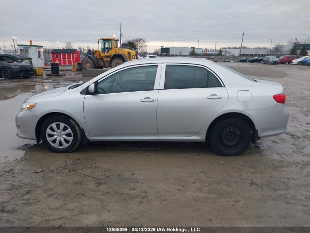 2010 Toyota Corolla Ce მანქანა იყიდება აუქციონზე, vin: 2T1BU4EE0AC240293, აუქციონის ნომერი: 12588099